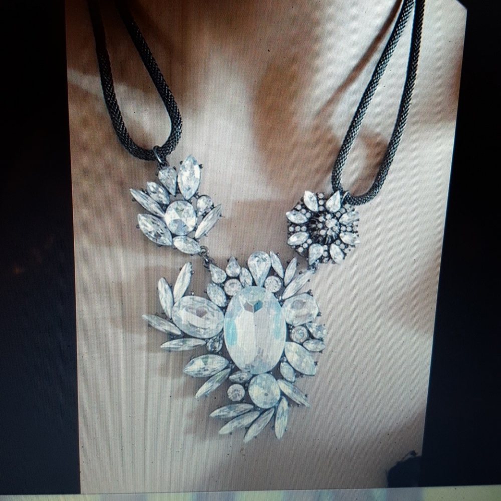 Erickson Beamon Crystal&Rhinestone Dirty Glam Large NECKLACE NWOT - Picture 3 of 8